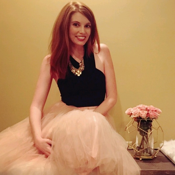 Meet your Posher, Amanda - Picture 1 of 1